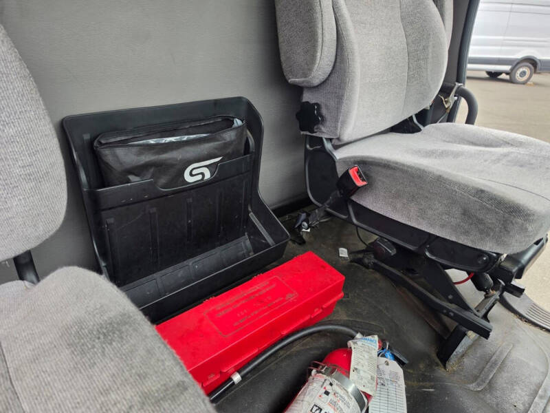 2018 Freightliner M2 106