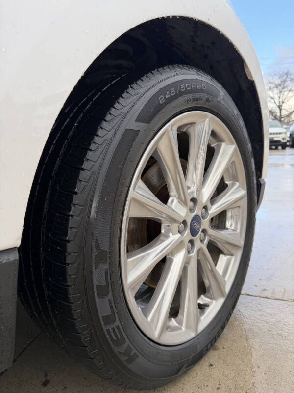 2017 Ford Edge Titanium