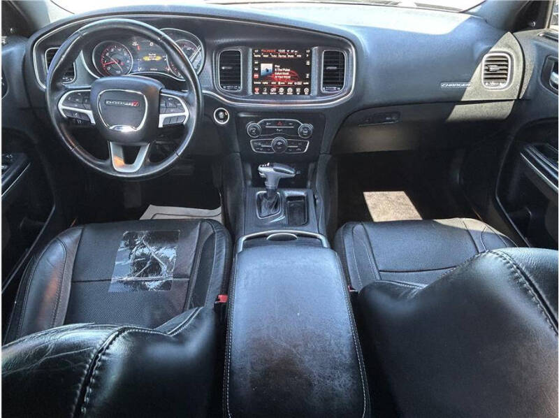 2016 Dodge Charger SXT