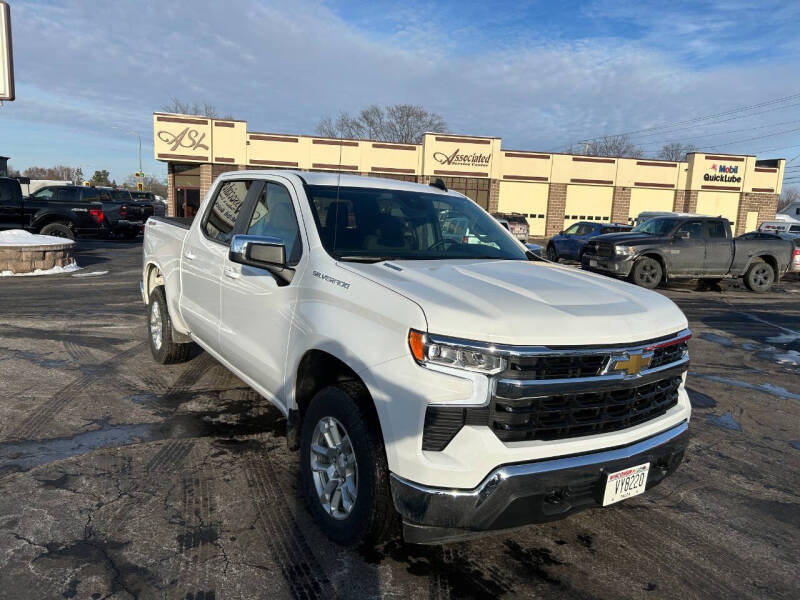 2025 Chevrolet Silverado 1500 LT's photo