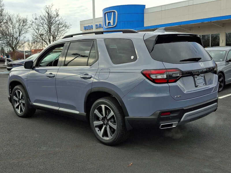 2025 Honda Pilot Touring