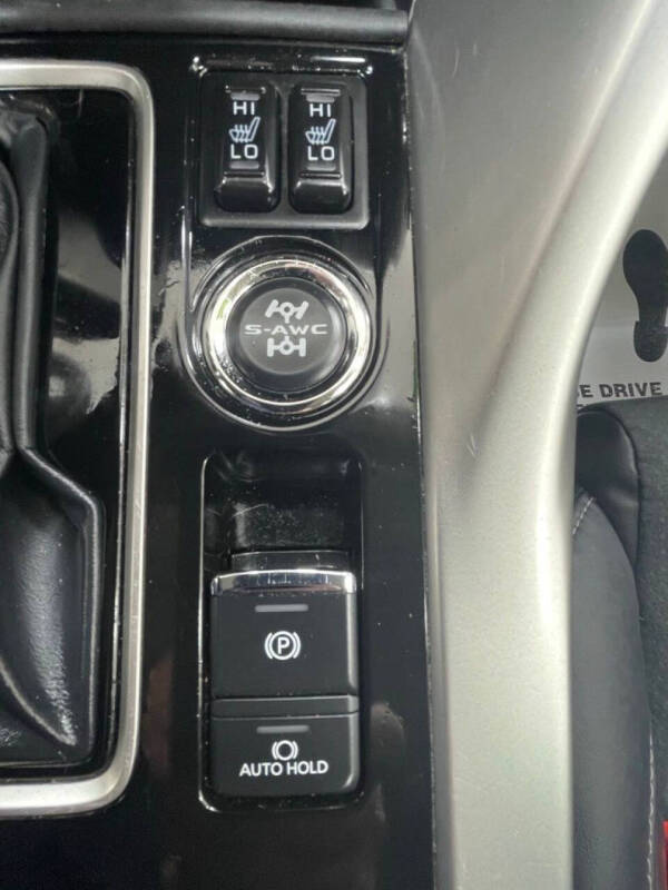 2025 Mitsubishi Eclipse Cross SE