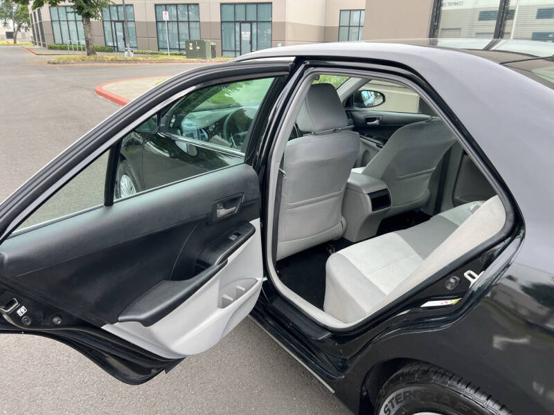 2012 Toyota Camry LE