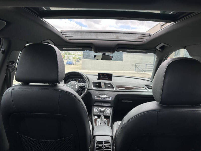 2015 Audi Q3 2.0T quattro Prestige