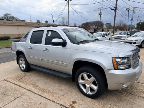 2011 Chevrolet Avalanche LT