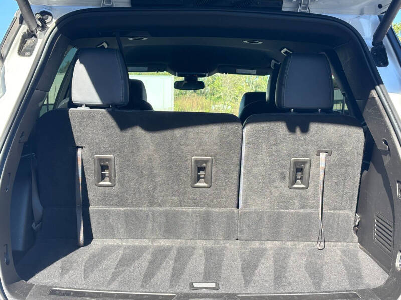 2022 Buick Enclave Essence