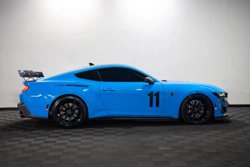 2024 Ford Mustang Dark Horse