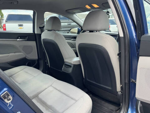 2018 Hyundai Elantra SEL