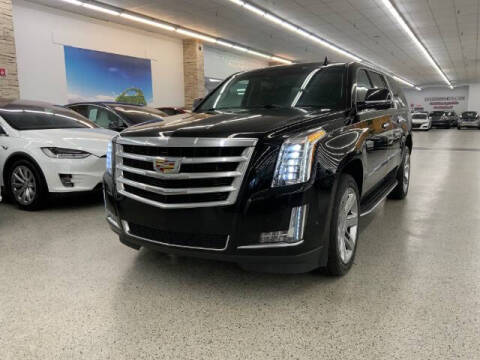 2017 Cadillac Escalade ESV for sale at Dixie Imports in Fairfield OH