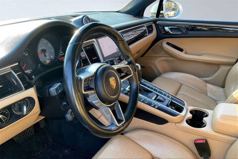 2017 Porsche Macan S