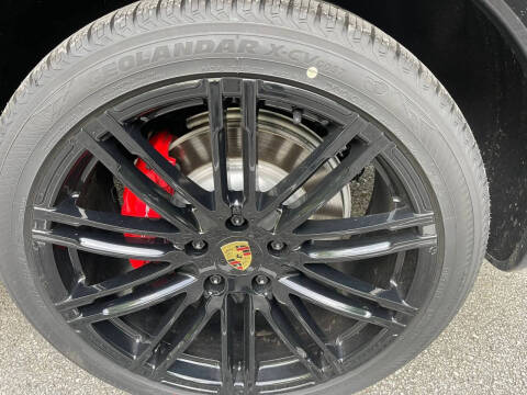 2017 Porsche Cayenne GTS