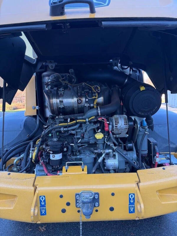 2021 John Deere 344L