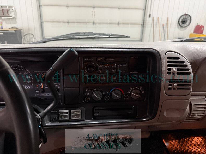 1999 GMC Suburban