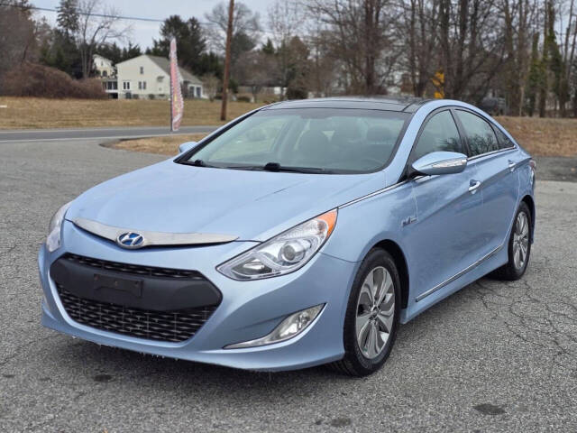2015 Hyundai Sonata Hybrid Limited's photo