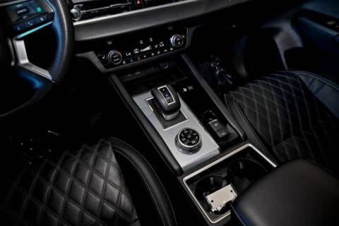 2023 Mitsubishi Outlander PHEV 40th Anniversary