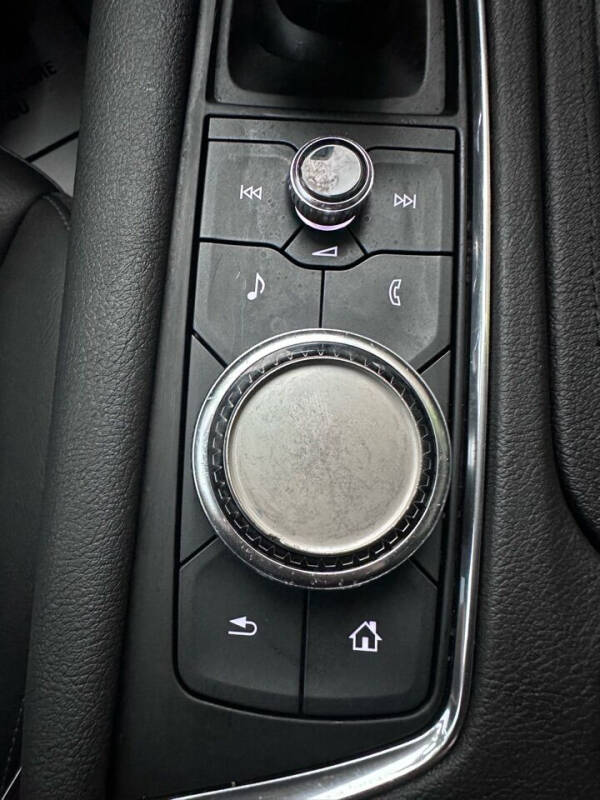 2020 Cadillac XT5 Luxury