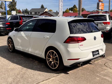 2019 Volkswagen Golf GTI S