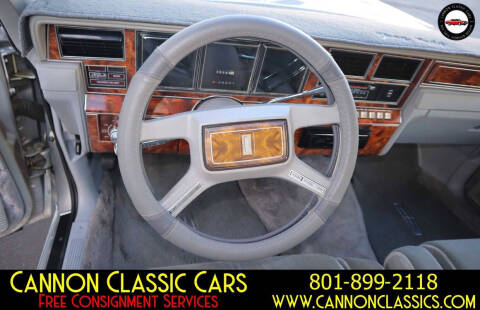 1984 Lincoln Town Car Signature