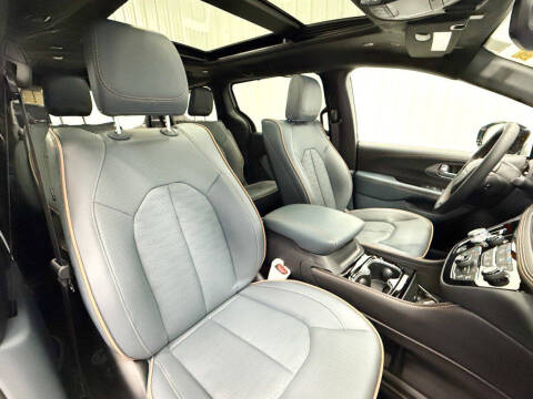 2027 Chrysler Pacifica Pinnacle