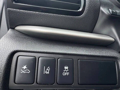 2024 Mitsubishi Eclipse Cross LE