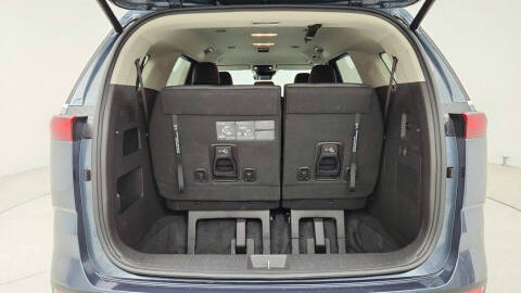 2024 Kia Carnival EX