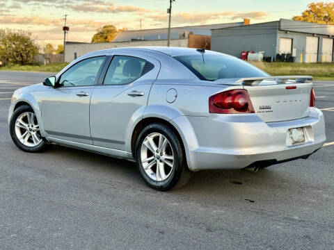 2012 Dodge Avenger SE