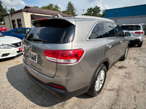 2016 Kia Sorento LX