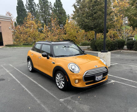 2015 MINI Hardtop 4 Door Cooper