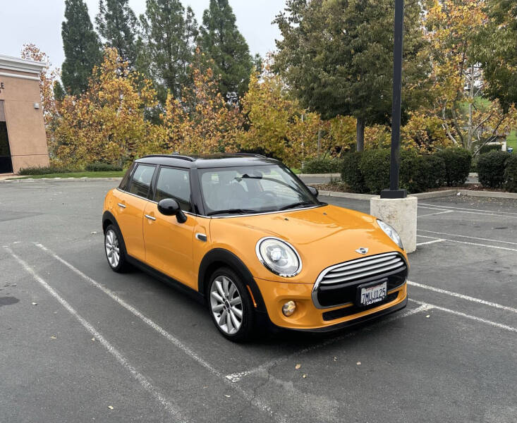 2015 MINI Hardtop 4 Door Cooper