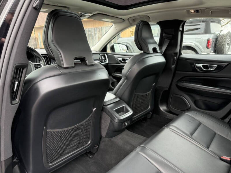 2020 Volvo S60 T5 Momentum