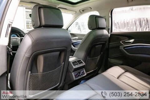 2024 Audi Q8 e-tron quattro Premium Plus