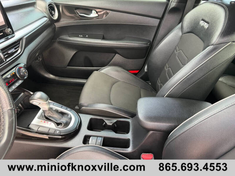 2022 Kia Forte GT Line