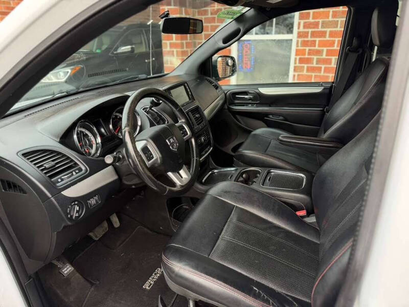 2016 Dodge Grand Caravan R/T