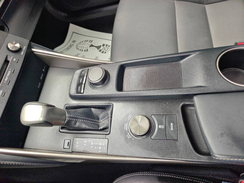 2016 Lexus IS 200t
