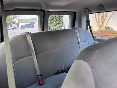 2009 Ford E-Series E-350 SD XLT