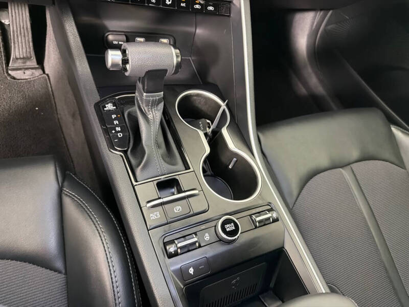 2022 Kia K5