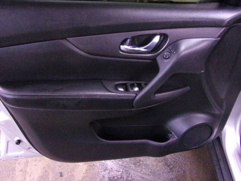 2016 Nissan Rogue S