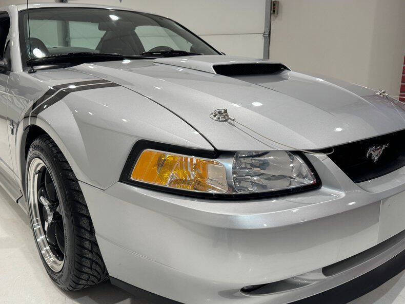 2000 Ford Mustang