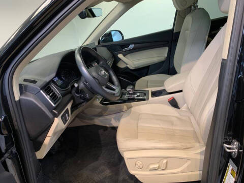 2023 Audi Q5 quattro Premium 40 TFSI