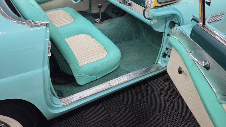 1955 Ford Thunderbird