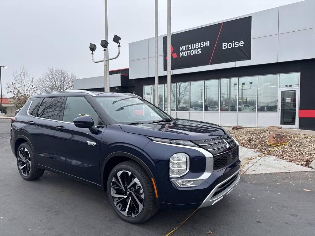 2025 Mitsubishi Outlander PHEV for sale at Axio Auto Boise in Boise, ID