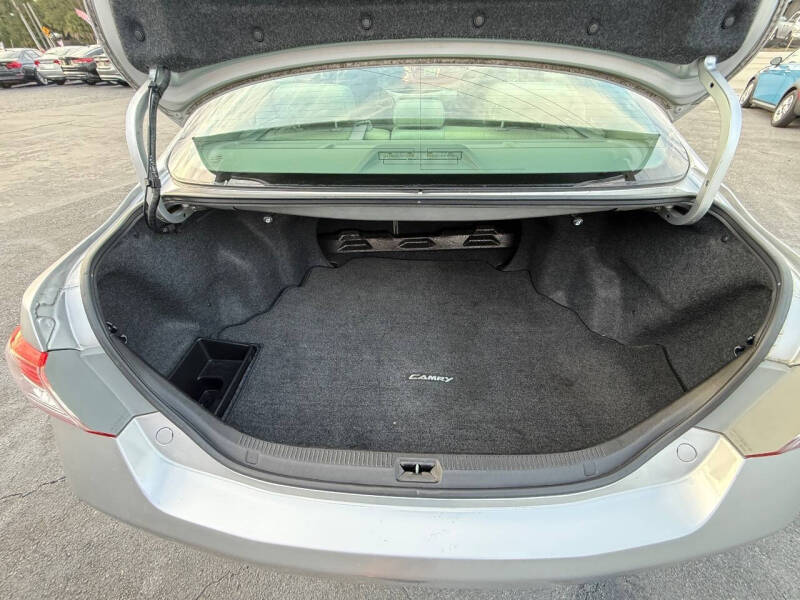 2011 Toyota Camry LE