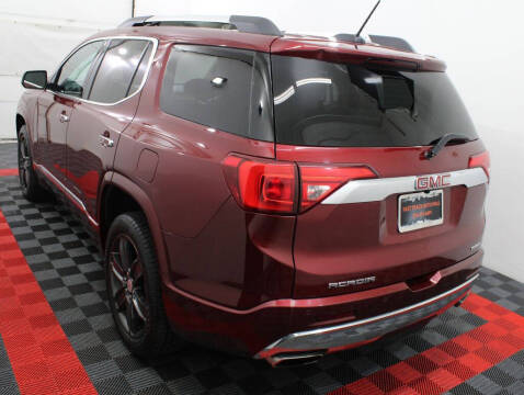 2017 GMC Acadia Denali