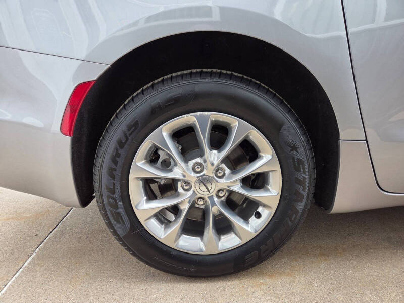2021 Chrysler Pacifica Touring L