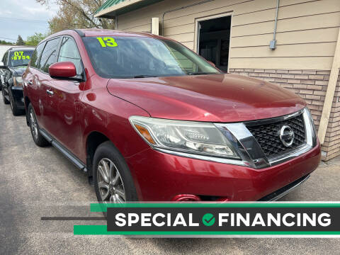 2013 Nissan Pathfinder for sale at Revolution Auto Inc in McHenry IL