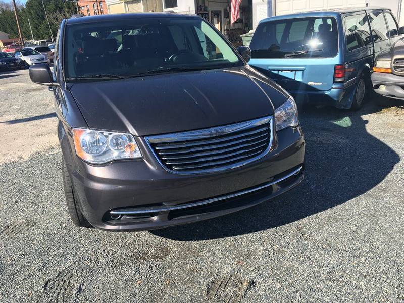 2015 Chrysler Town and Country for sale at Specialty Bank Liquidators in Greensboro NC