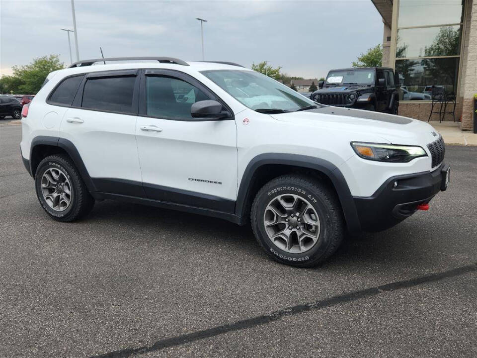 2021 Jeep Cherokee for sale at Victoria Auto Sales in Victoria, MN