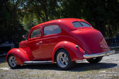 1937 Ford Tudor
