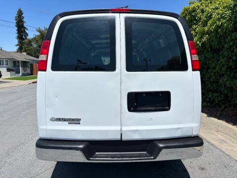 2013 Chevrolet Express 2500