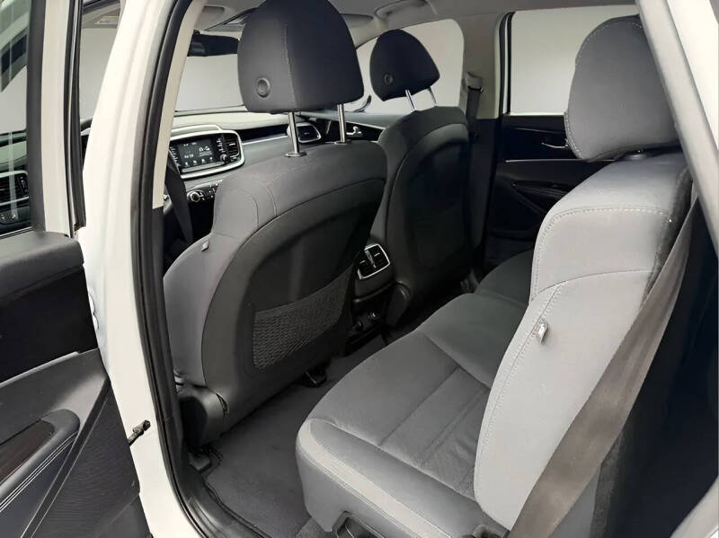 2019 Kia Sorento LX